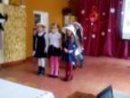 Девочки 3-4 классов с песней "Зеркальце"